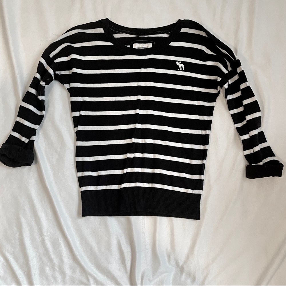 Abercrombie & Fitch 3/4 Sleeve Cropped Sweater